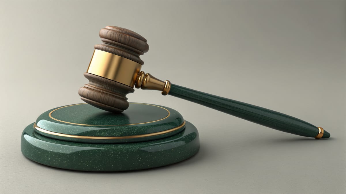 Obrona w sprawach o ujawnienie informacji niejawnych – art. 265 i 266 KK